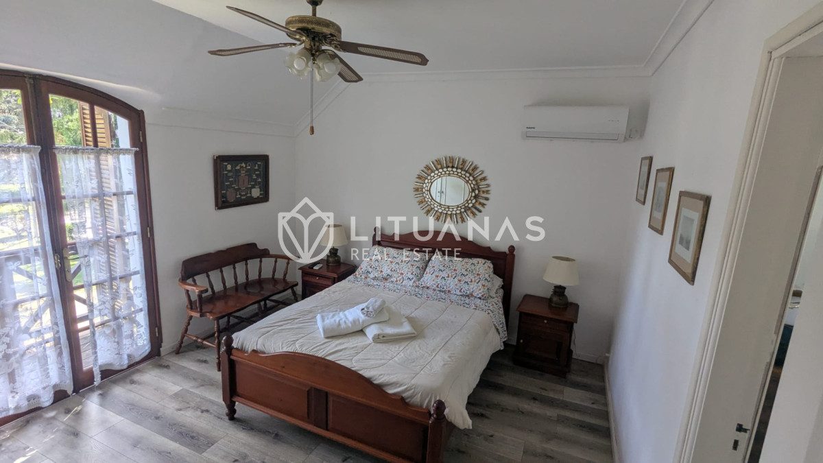 Casa ID.143 - Residencia con gran parque, piscina y 4 suites en Cantegril