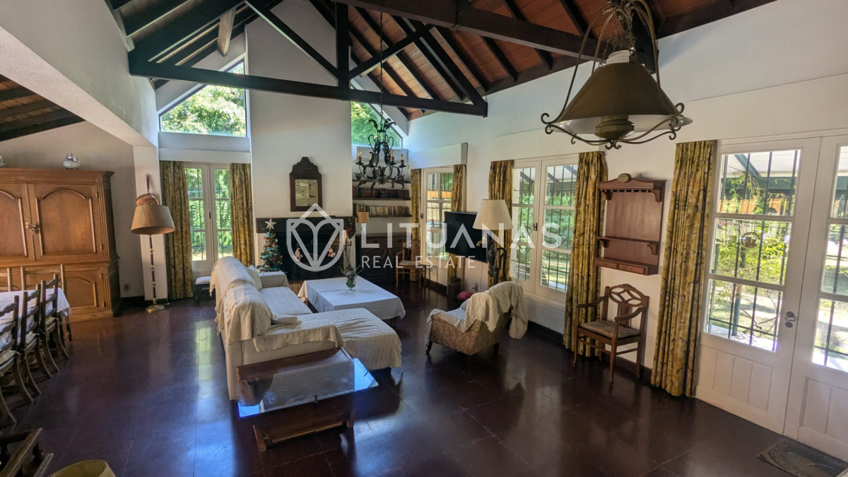 Casa ID.143 - Residencia con gran parque, piscina y 4 suites en Cantegril