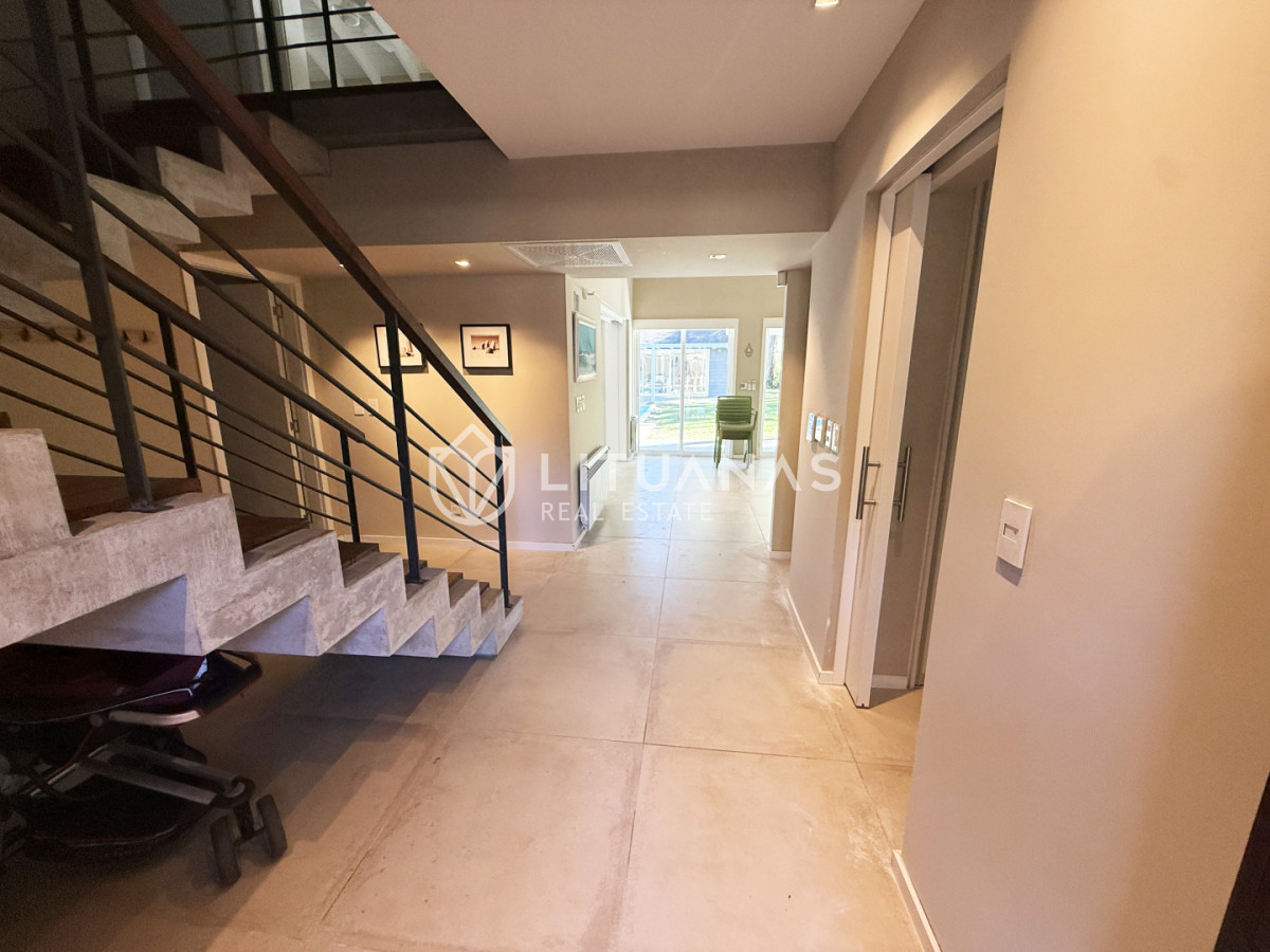 Casa ID.127 - Espectacular Casa 3 Dorm. en Design Village