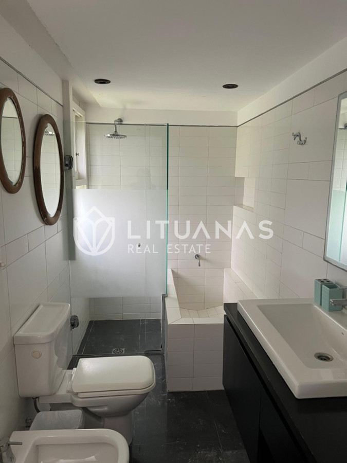 Casa ID.177 - 3 dormitorios y dependencia, gran jardín y piscina en Punta del Este