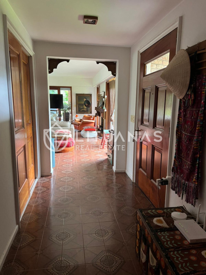 Casa ID.177 - 3 dormitorios y dependencia, gran jardín y piscina en Punta del Este