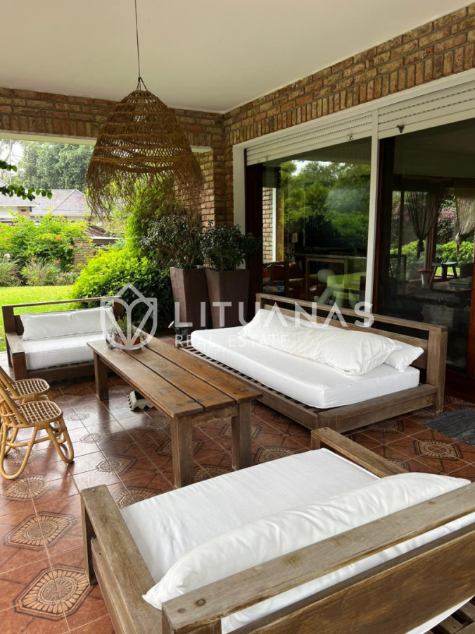 Casa ID.177 - 3 dormitorios y dependencia, gran jardín y piscina en Punta del Este