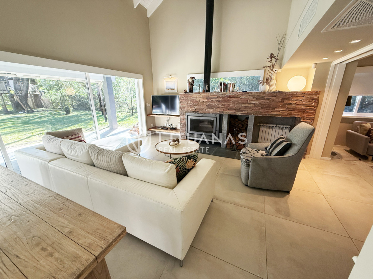 Casa ID.127 - Espectacular Casa 3 Dorm. en Design Village