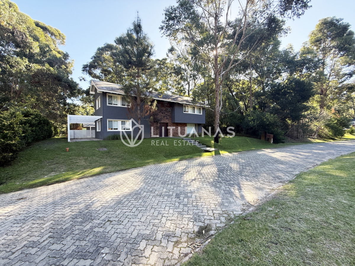 Casa ID.127 - Espectacular Casa 3 Dorm. en Design Village