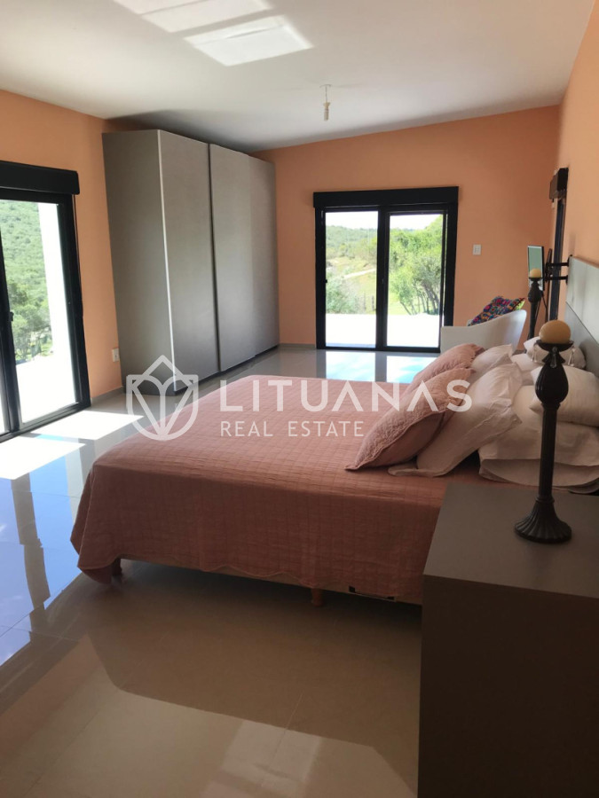 Chacra ID.178 - Campo de 254 hectáreas con residencia contemporánea en Maldonado