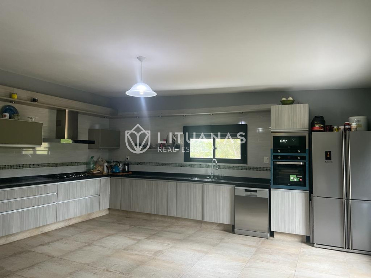 Chacra ID.178 - Campo de 254 hectáreas con residencia contemporánea en Maldonado