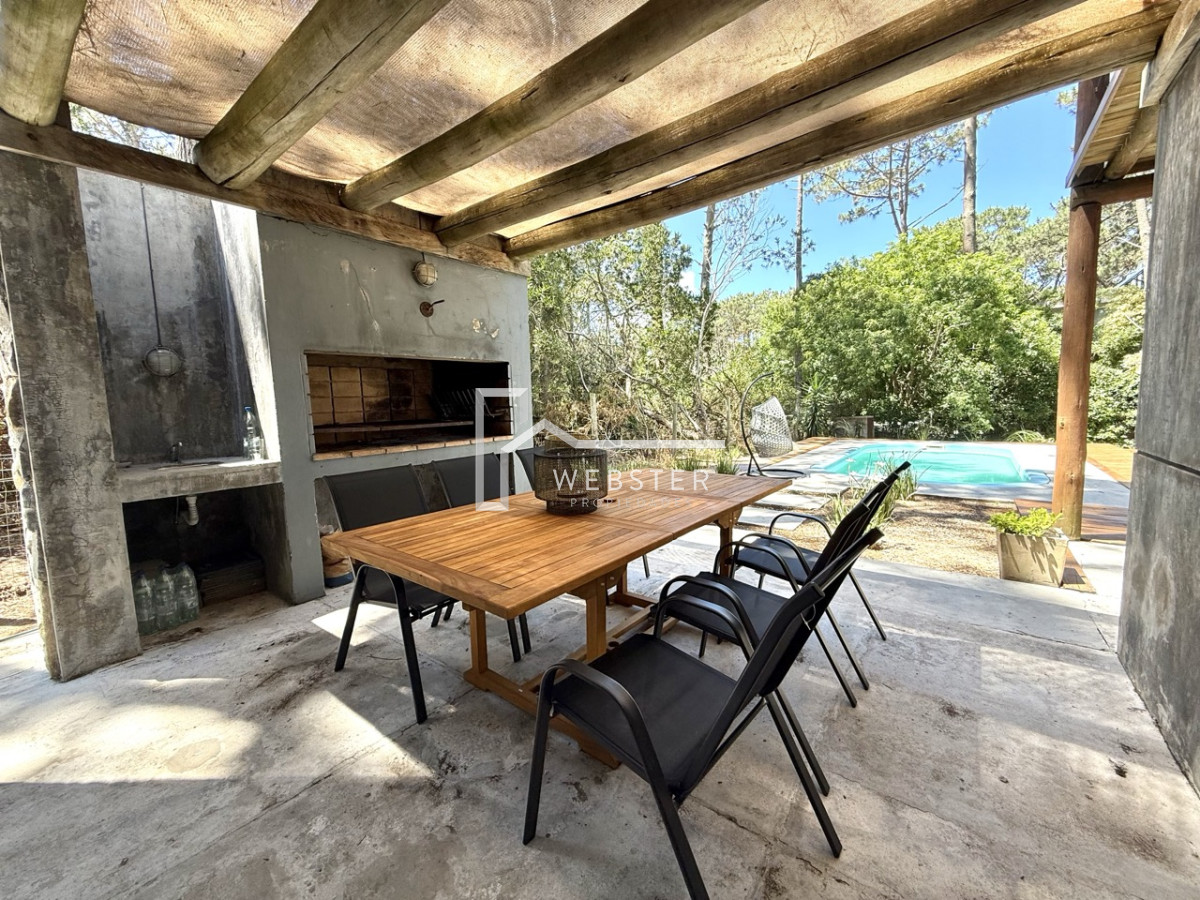 Casa ID.2553 - Alquiler de Verano - Montoya, La Barra - 3 Dorm + Depencia y Piscina