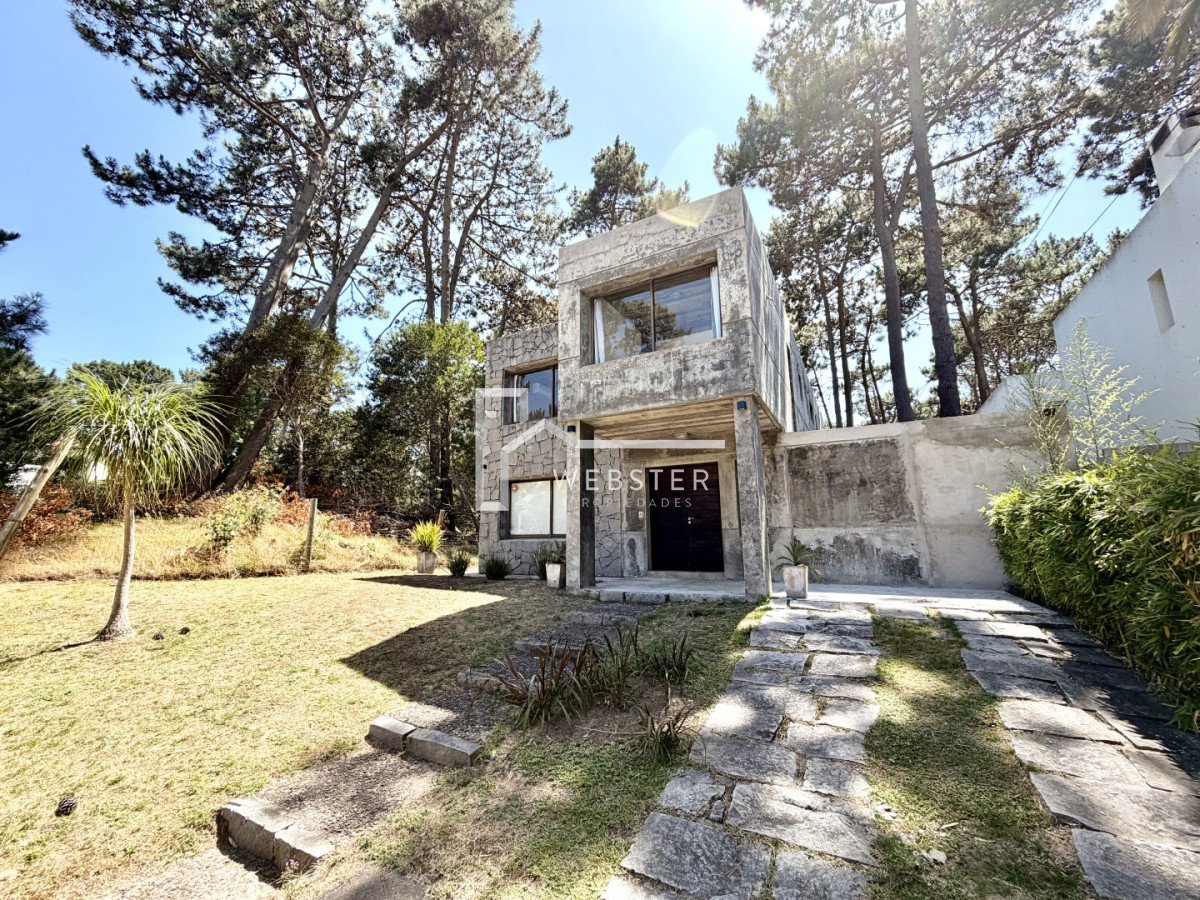 Casa ID.2553 - Alquiler de Verano - Montoya, La Barra - 3 Dorm + Depencia y Piscina