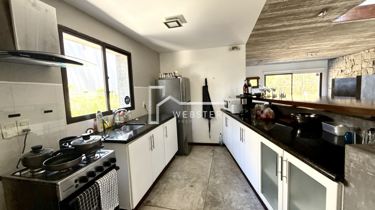 Casa ID.2553 - Alquiler de Verano - Montoya, La Barra - 3 Dorm + Depencia y Piscina