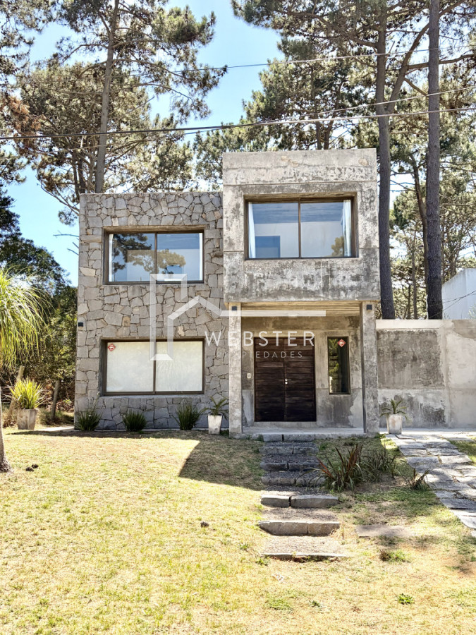 Casa ID.2553 - Alquiler de Verano - Montoya, La Barra - 3 Dorm + Depencia y Piscina