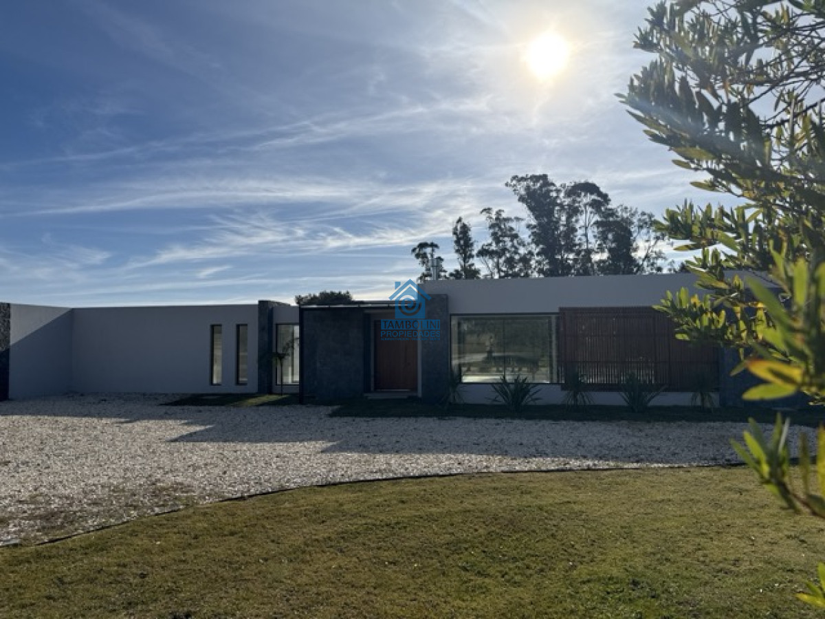 Casa ID.967 - Casa en Venta en El quijote barrio privado de Chacras