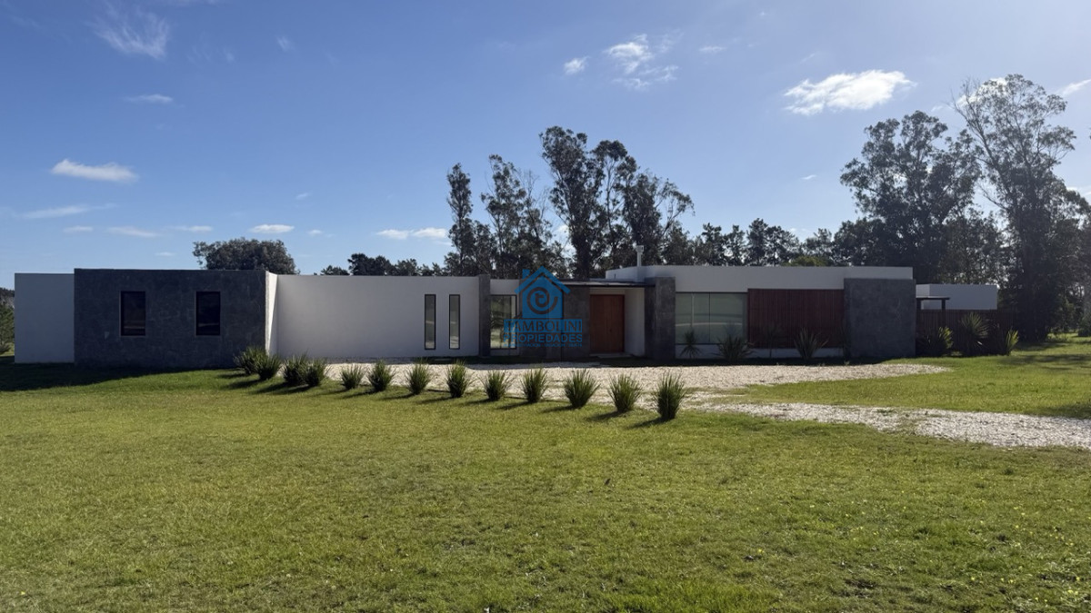 Casa ID.967 - Casa en Venta en El quijote barrio privado de Chacras