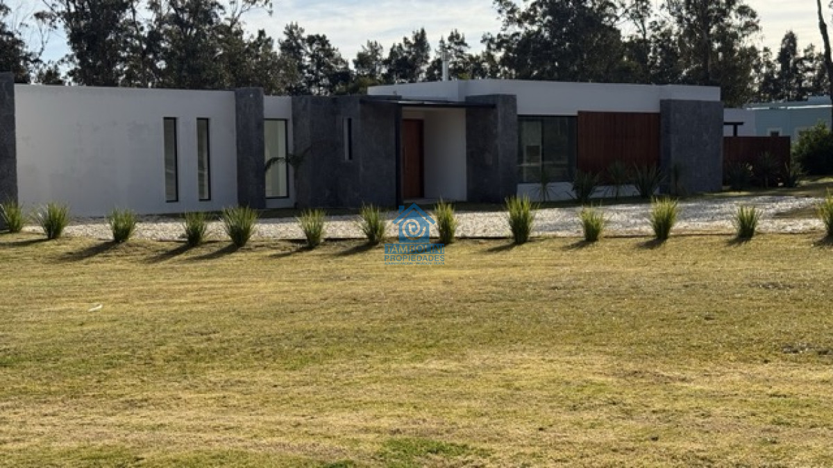 Casa ID.967 - Casa en Venta en El quijote barrio privado de Chacras