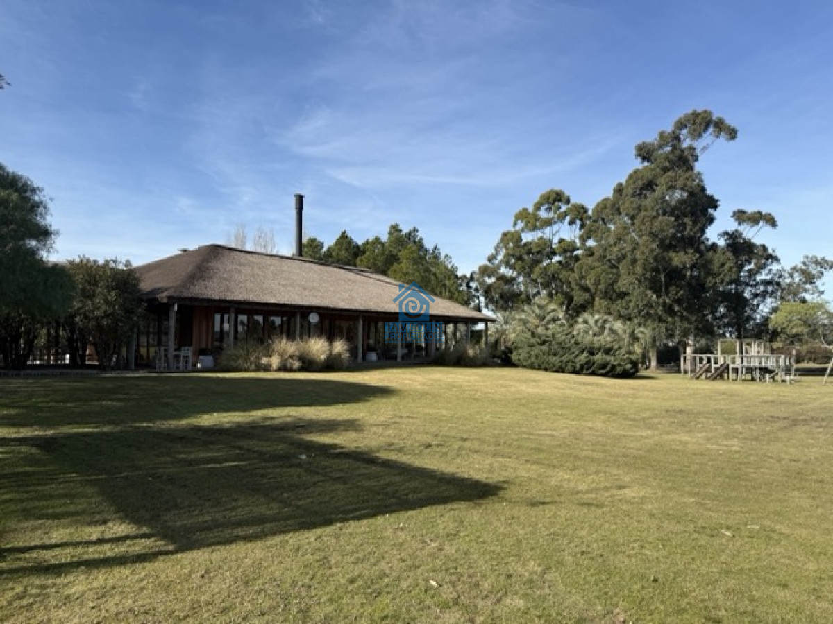 Casa ID.967 - Casa en Venta en El quijote barrio privado de Chacras