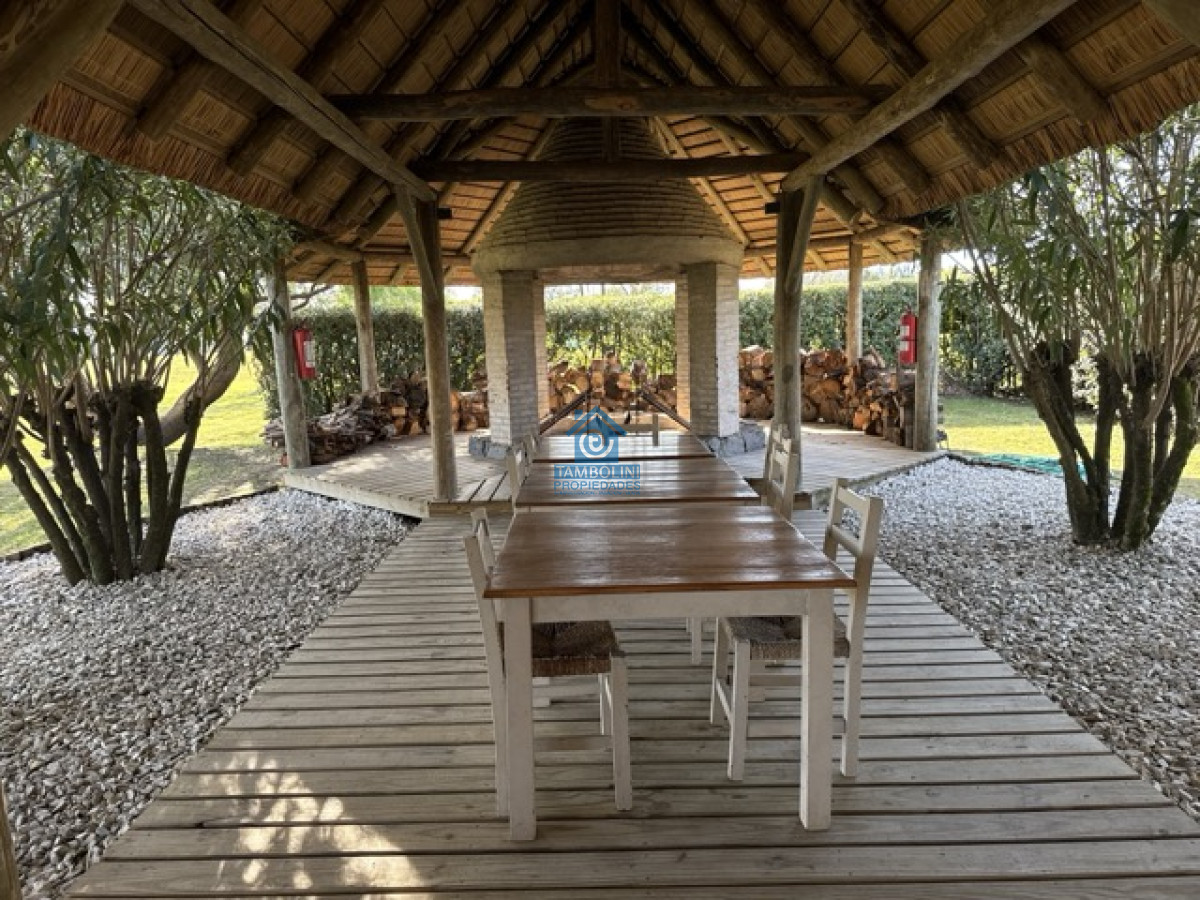 Casa ID.967 - Casa en Venta en El quijote barrio privado de Chacras