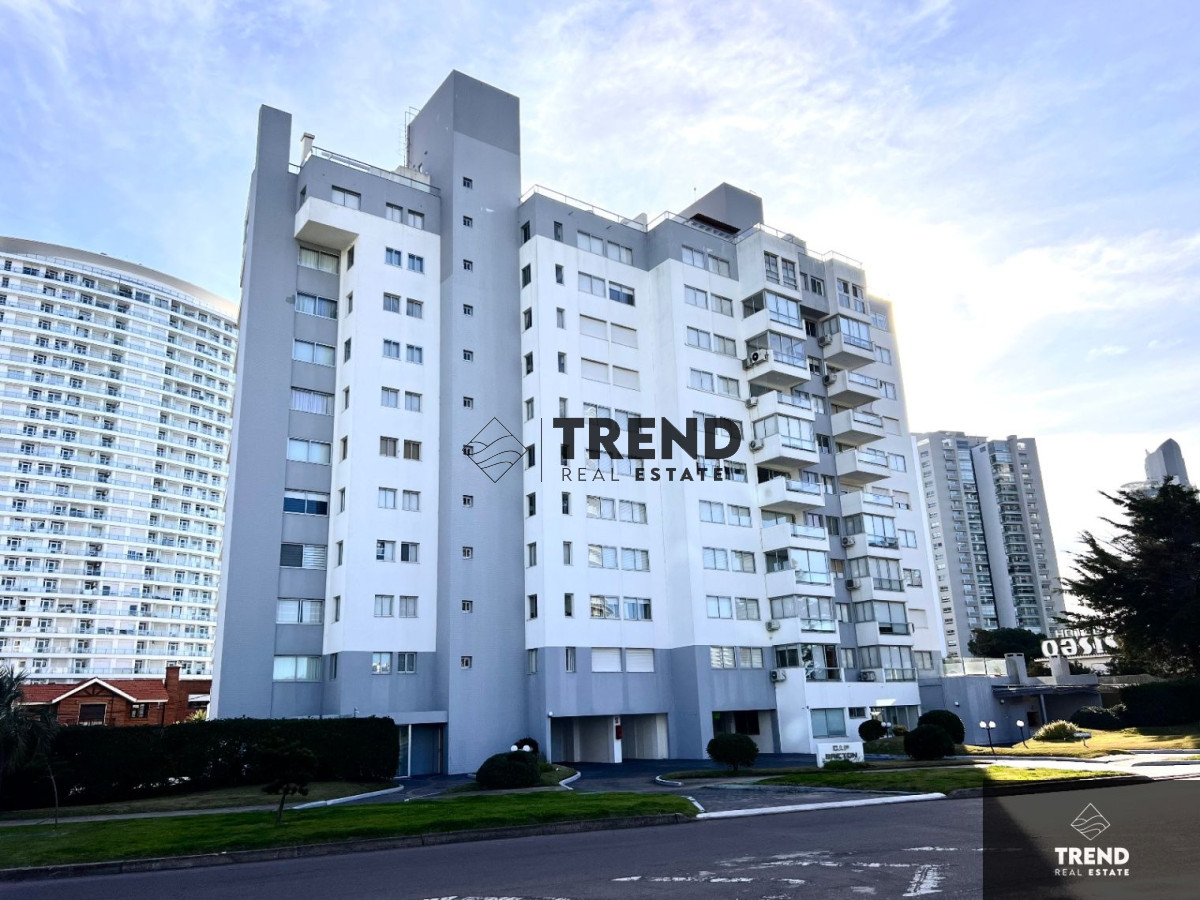 Apartamento en venta c/ cochera en Aidy Grill - TRE12A