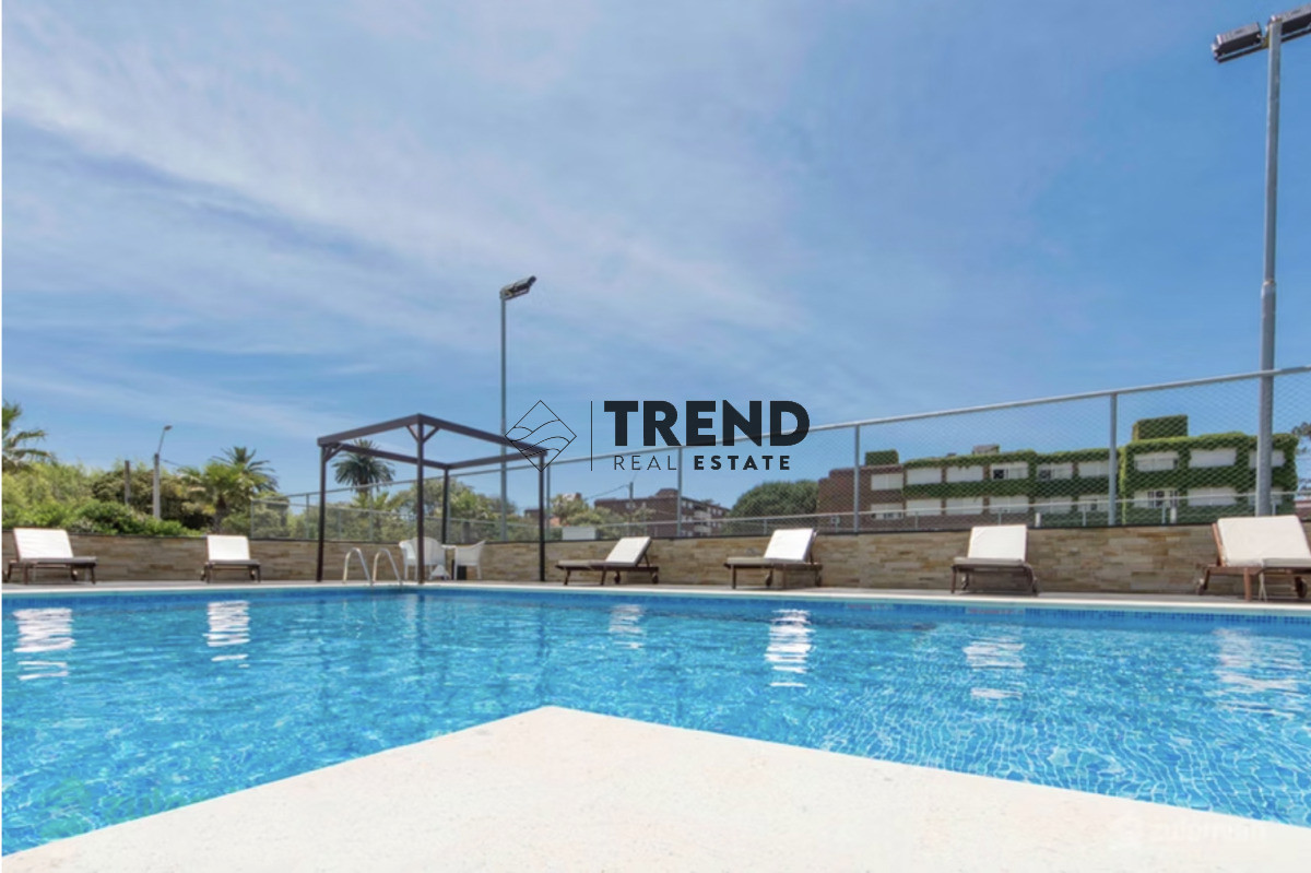 Apartamento ID.33 - Apartamento en venta 3 Dormitorios a 2 cuadras de playa mansa frente al Conrad