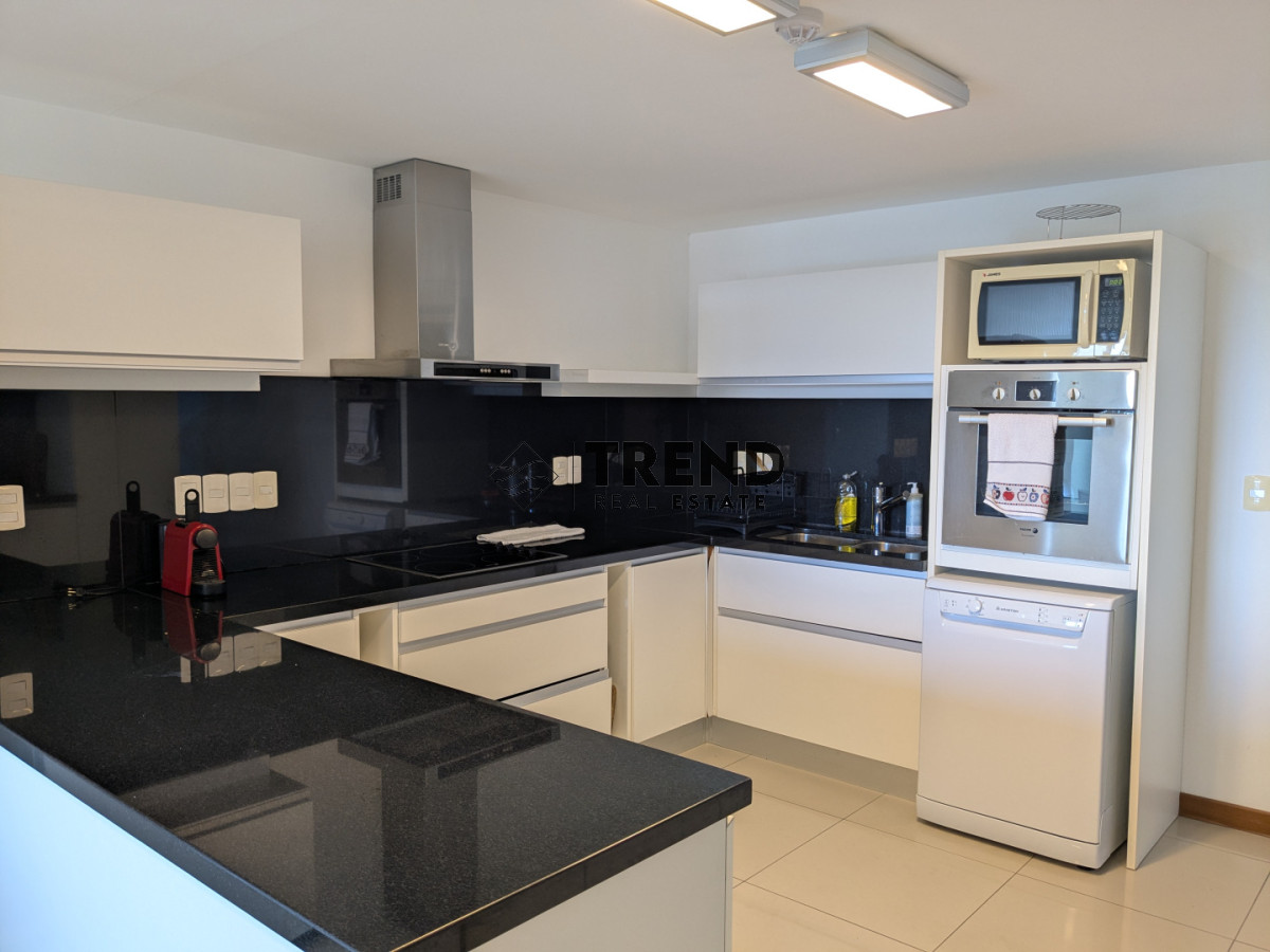 Apartamento ID.54 - Departamento de 3 dorm Frente al Mar Playa Brava, Parada 9