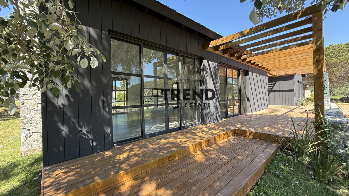 Casa ID.26 - Casa en Venta en Barrio Don Miguel, 4 dormitorios 