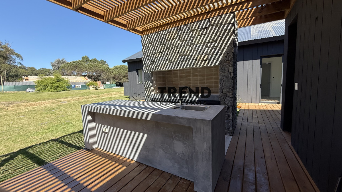 Casa ID.26 - Casa en Venta en Barrio Don Miguel, 4 dormitorios 