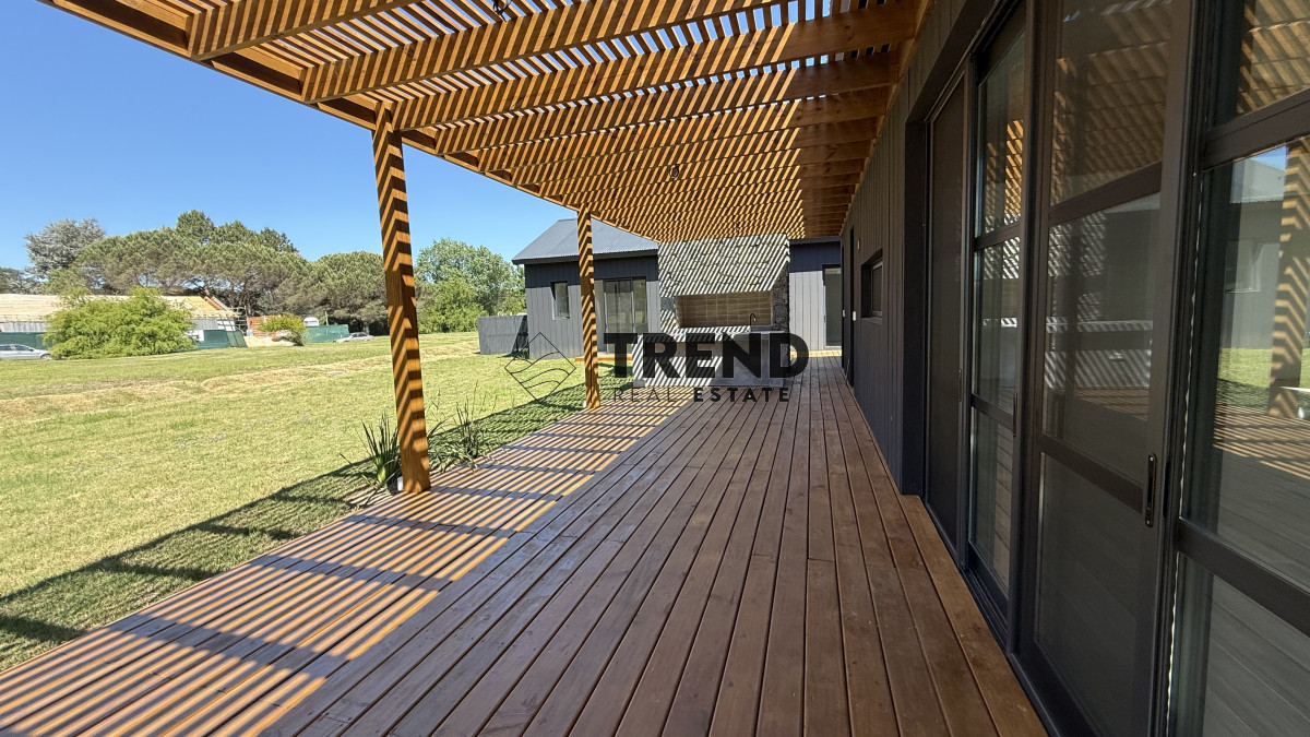 Casa ID.26 - Casa en Venta en Barrio Don Miguel, 4 dormitorios 