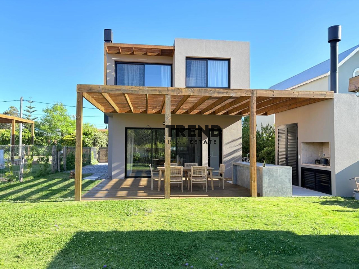 Casa ID.65 - Casa Moderna de 3 dormitorios en La Barra