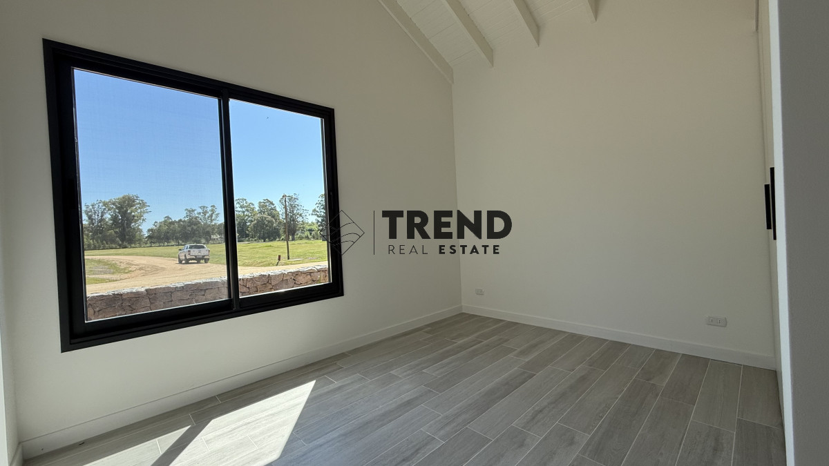 Casa ID.26 - Casa en Venta en Barrio Don Miguel, 4 dormitorios 