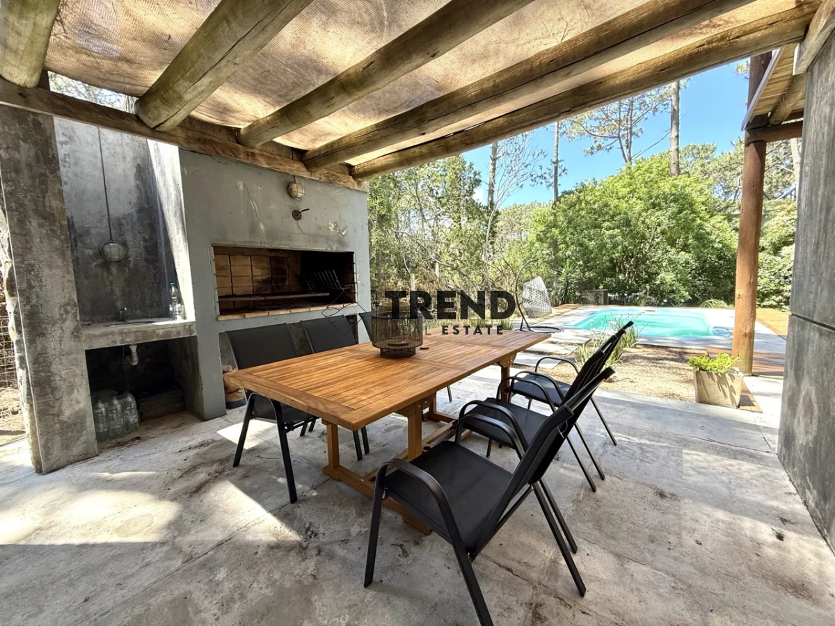 Casa ID.41 - Alquiler de Verano - Montoya, La Barra - 3 Dorm + Depencia y Piscina