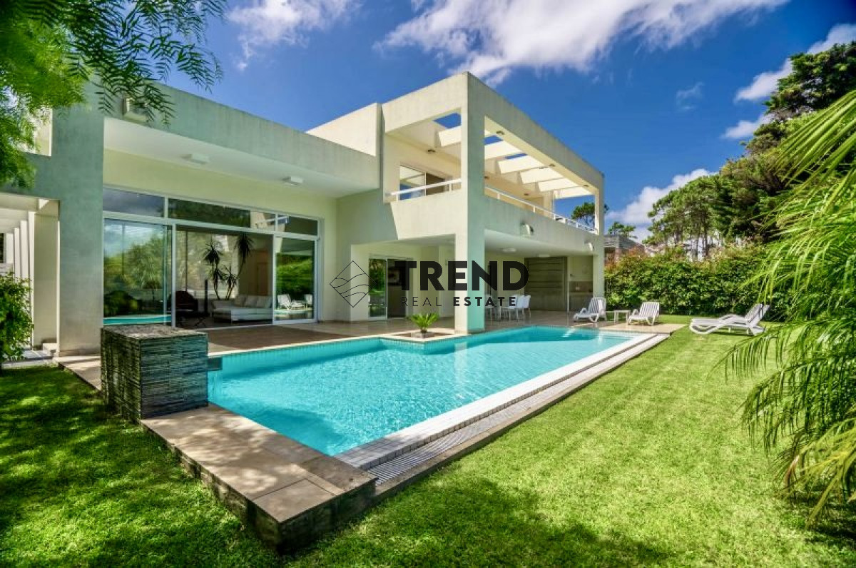 Casa ID.24 - Casa en Venta en Boulevard Park Punta del Este