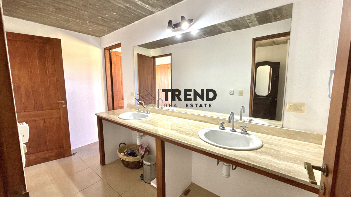 Casa ID.29 - Casa de 4 dormitorios en el Quijote en Venta