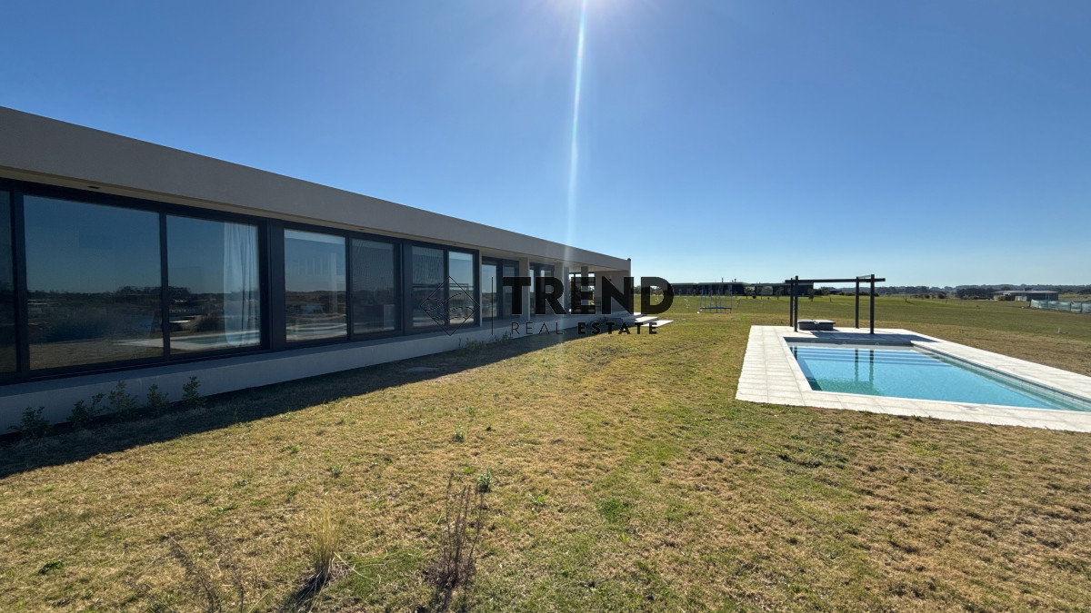 Casa ID.18 - Casa en Manantiales, Pueblo Mio