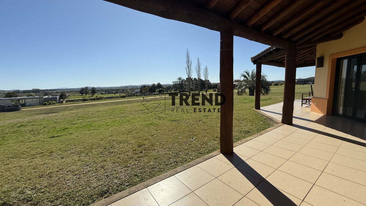 Casa ID.29 - Casa de 4 dormitorios en el Quijote en Venta