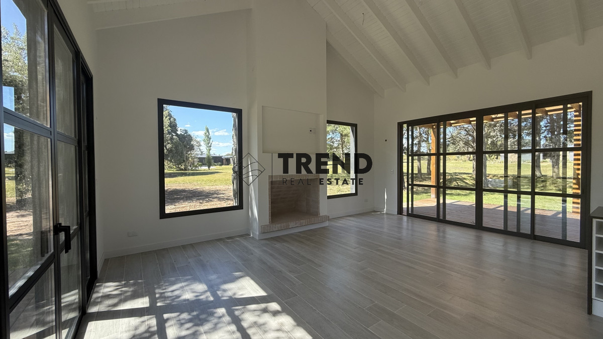 Casa ID.26 - Casa en Venta en Barrio Don Miguel, 4 dormitorios 