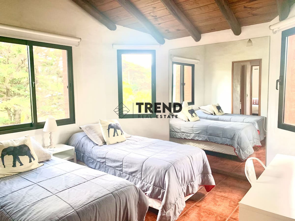 Casa ID.73 - Casa de 4 Dormitorios con Piscina en Montoya - La Barra