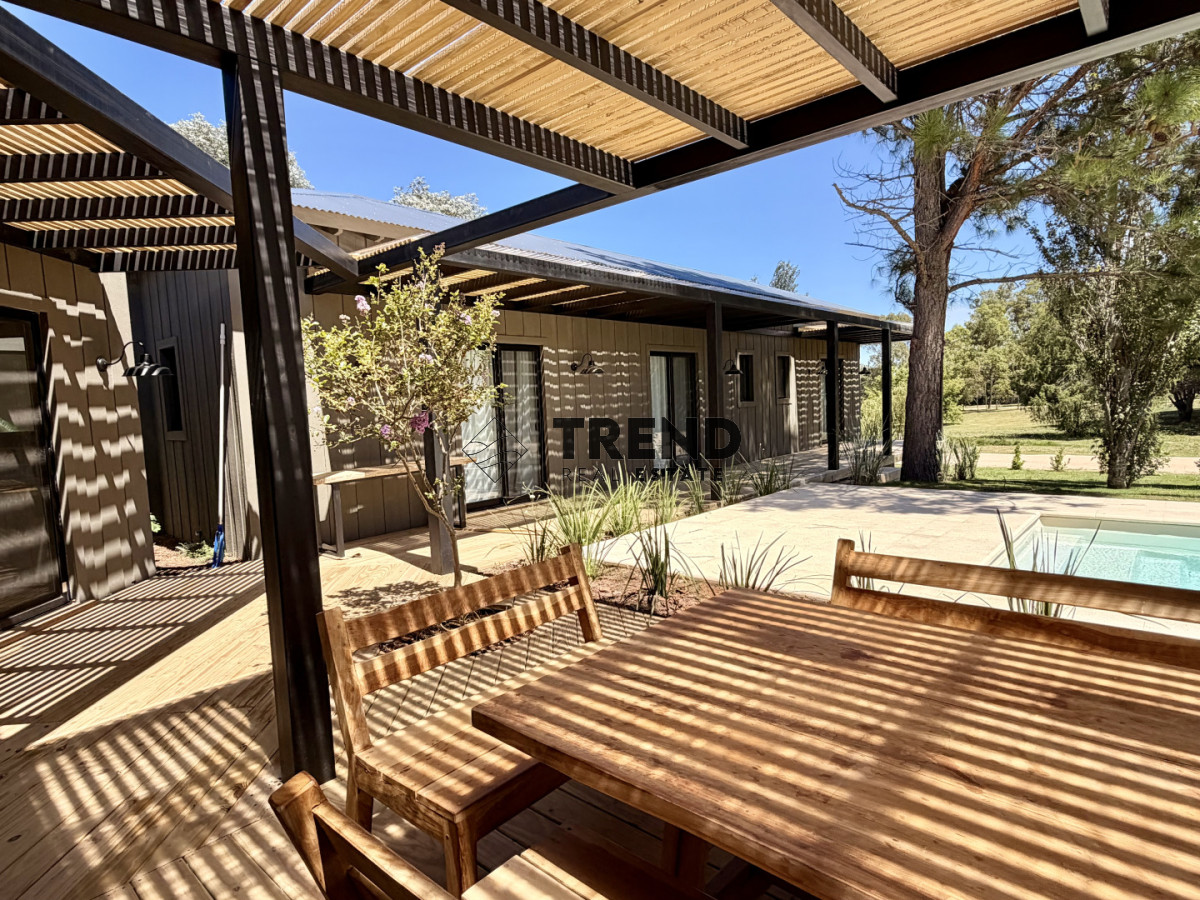 Casa ID.60 - Casa en Don Miguel, 4 dorm con piscina