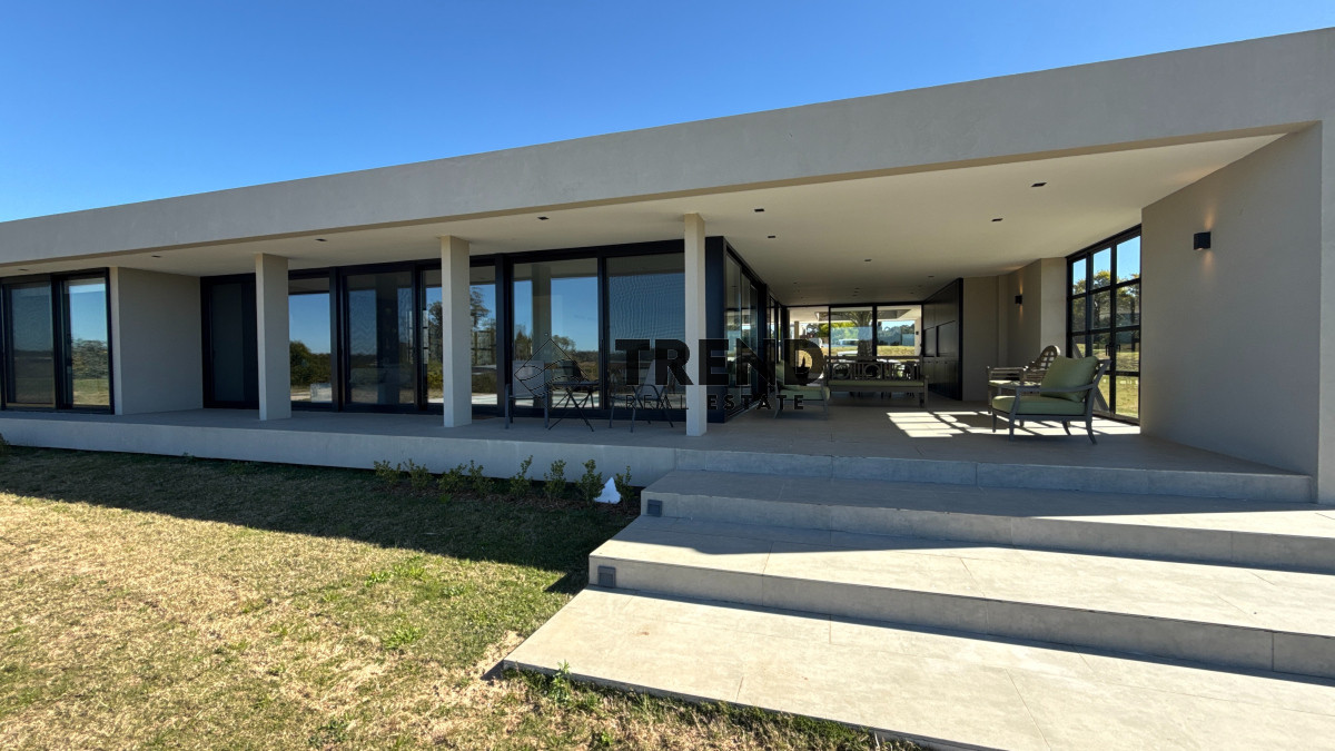 Casa ID.18 - Casa en Manantiales, Pueblo Mio