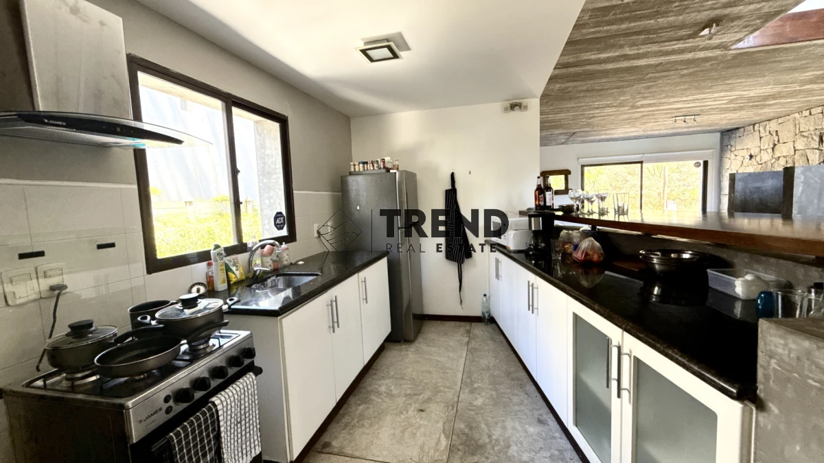 Casa ID.41 - Alquiler de Verano - Montoya, La Barra - 3 Dorm + Depencia y Piscina