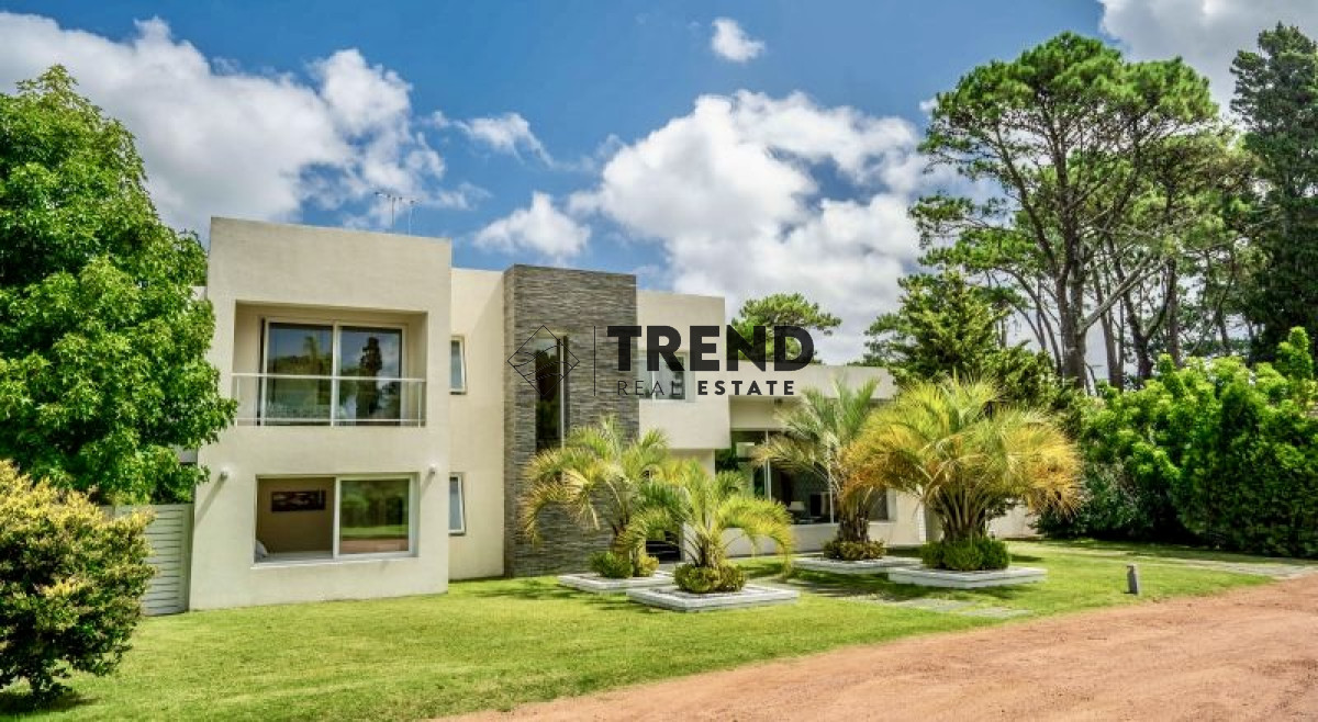 Casa ID.24 - Casa en Venta en Boulevard Park Punta del Este