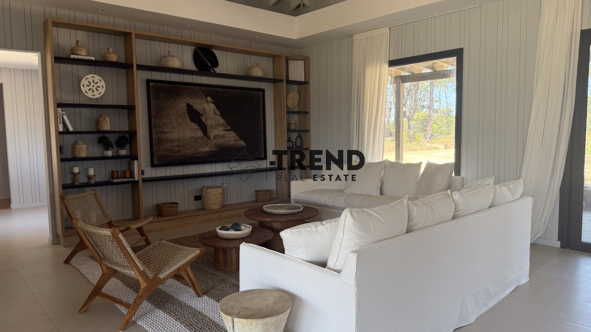 Casa ID.49 - Espectacular casa en Puerto Quetzal 4 dormitorios