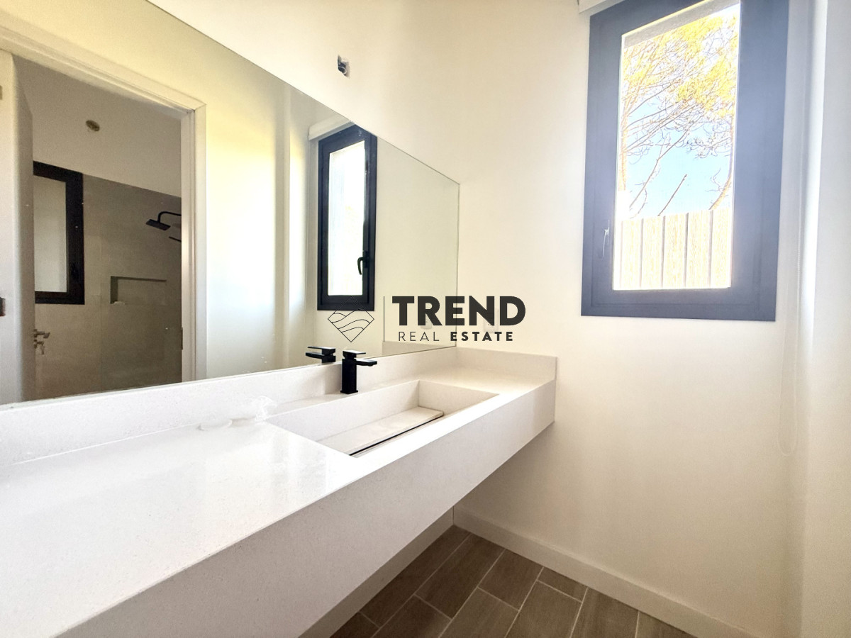 Casa ID.26 - Casa en Venta en Barrio Don Miguel, 4 dormitorios 