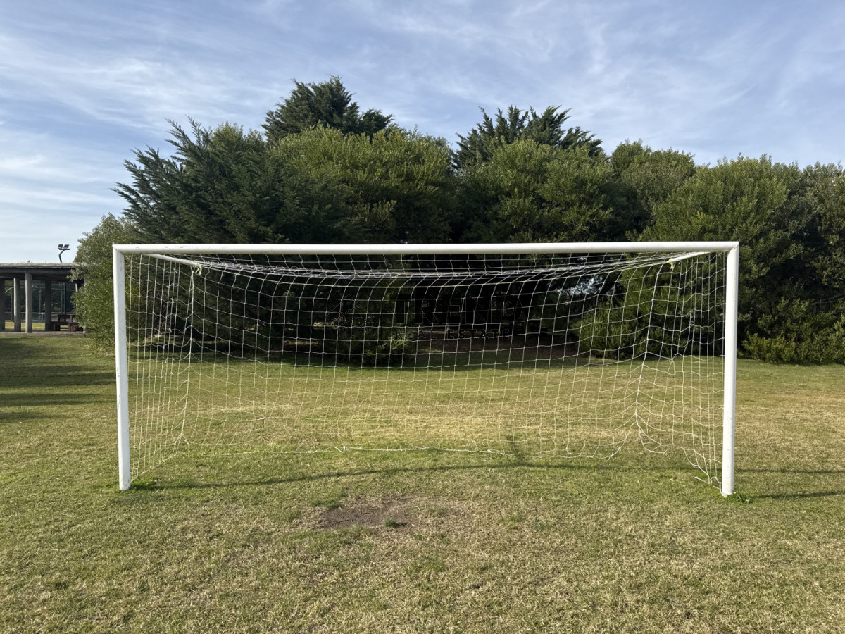 Casa ID.62 - Gran casa de 4 dormitorios en Barrio privado Pueblo Mio