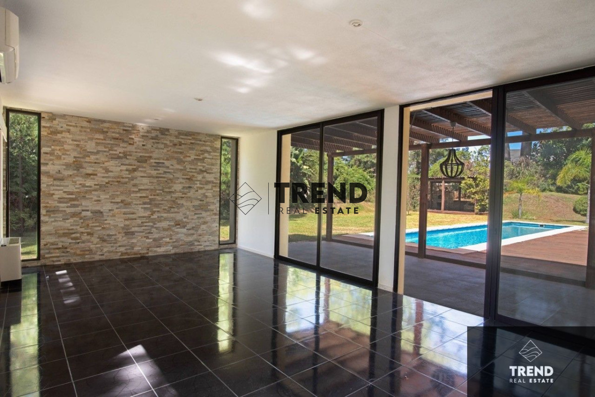 Casa ID.2 - Gran Casa en  Barrio Privado La Residence
