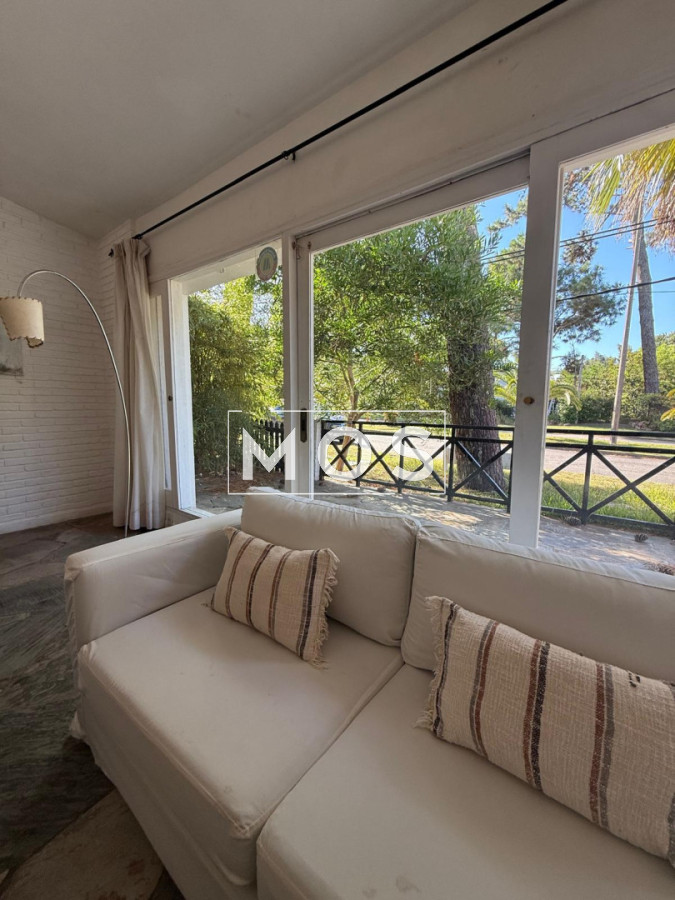 Casa ID.3385 - Se alquila anual , hermosa casa en San Rafael 