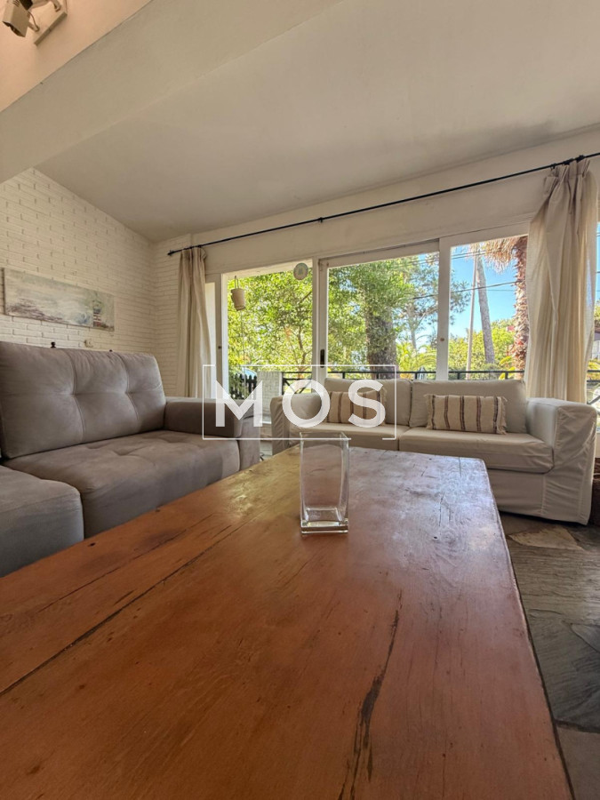 Casa ID.3385 - Se alquila anual , hermosa casa en San Rafael 