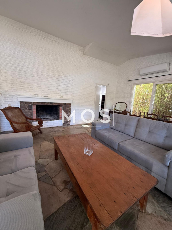 Casa ID.3385 - Se alquila anual , hermosa casa en San Rafael 