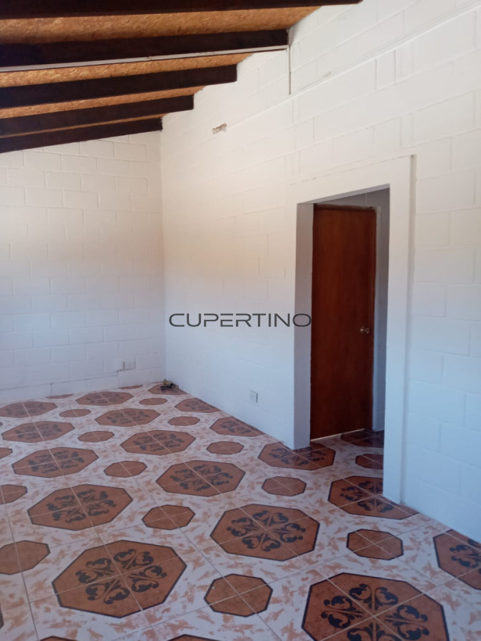 COMPLEJO DE 3 CASAS EN EL MISMO PREDIO — foto 2