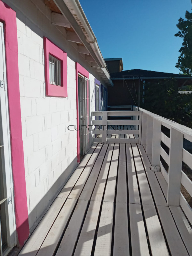 COMPLEJO DE 3 CASAS EN EL MISMO PREDIO — foto 3