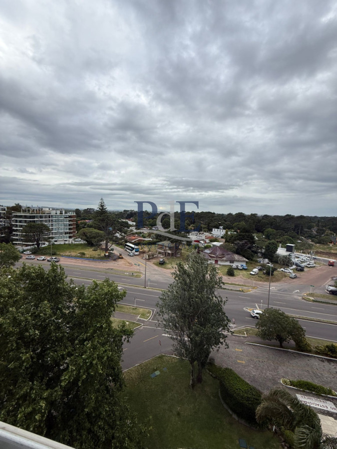 Gran oportunidad en venta! Apartamento 2 dorm. Punta del Este.  - Imagen 25