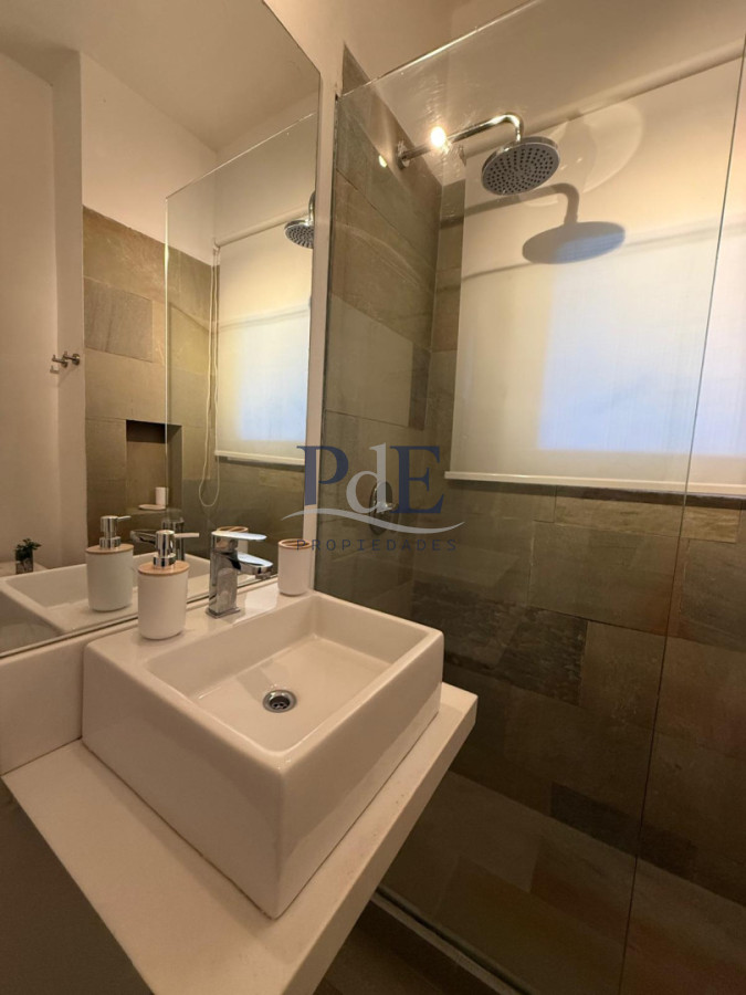 Se alquila anual , hermosa casa en San Rafael  - Imagen 30