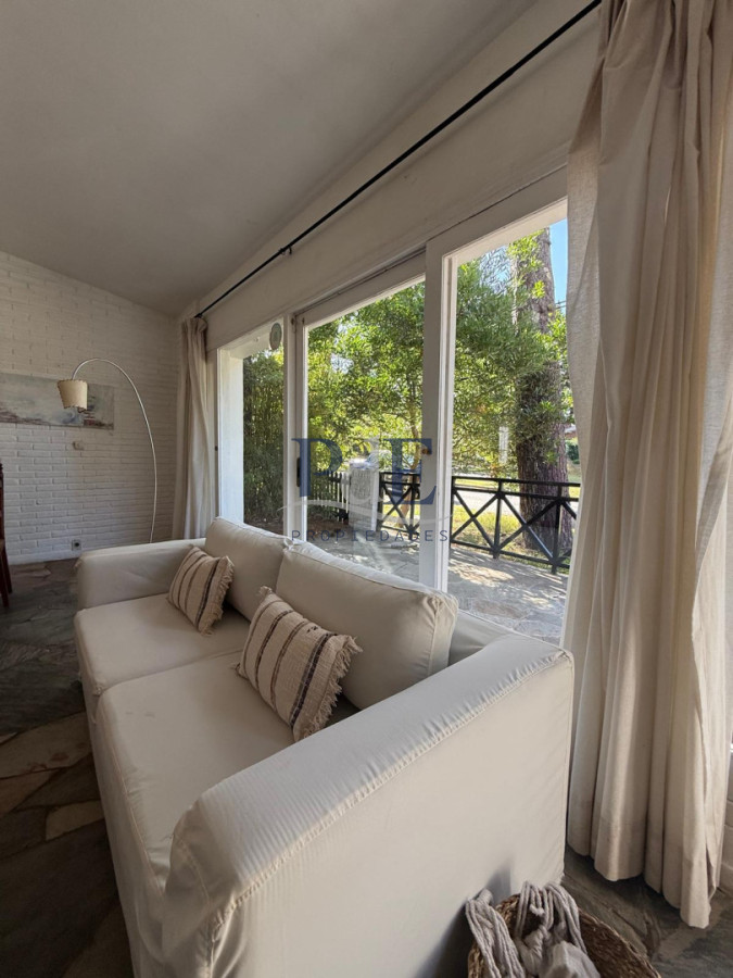 Se alquila anual , hermosa casa en San Rafael  - Imagen 20